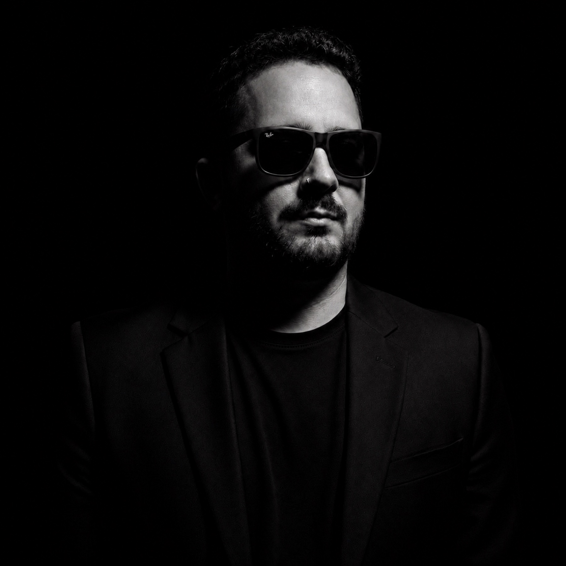 PIRES, Portuguese Afro-driven House DJ and producer